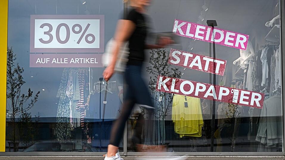 Klappt anscheinend noch eher selten: Werbung, die sich gezielt an Frauen wendet. (Symbolbild)