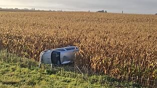 Dieses Auto kam am Sonntagmorgen von der A3 ab. Dieses Auto kam am Sonntagmorgen von der A3 ab.