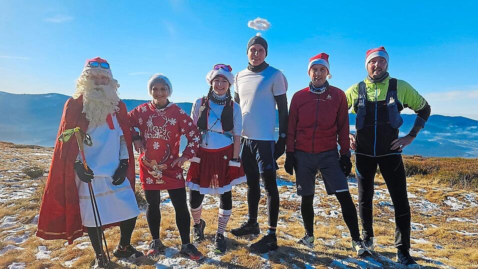 Sonja Billig (3.v.l.) ergatterte sich einen beim Adventslauf verlosten U.TLW- Startplatz.