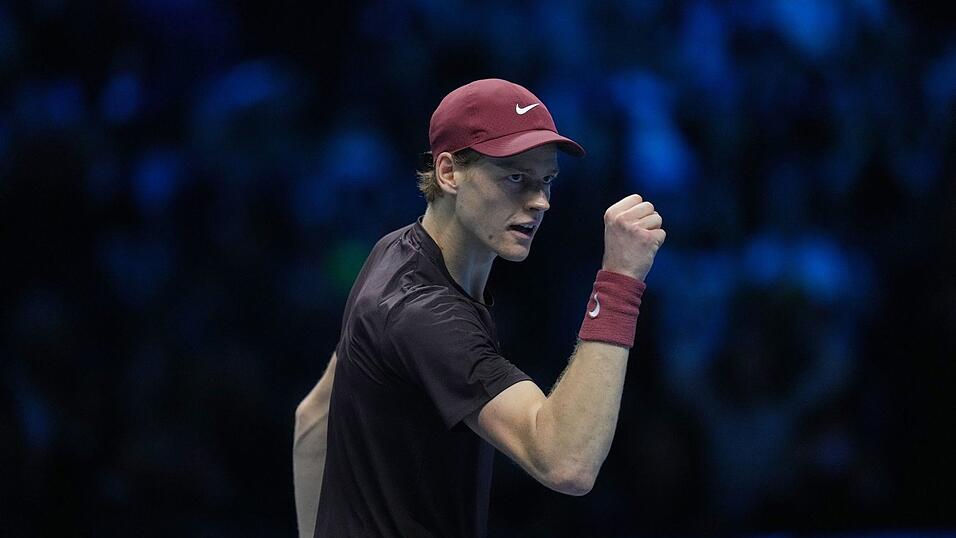 Jannik Sinner triumphiert erneut bei den ATP Finals Jannik Sinner triumphiert erneut bei den ATP Finals