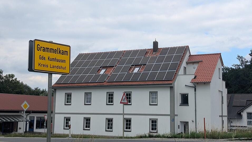 Das alte Wirtshaus an der B 15 ist eigentlich als Dreifamilienhaus genehmigt, wird aber als Monteurunterkunft vermietet. Das alte Wirtshaus an der B 15 ist eigentlich als Dreifamilienhaus genehmigt, wird aber als Monteurunterkunft vermietet.