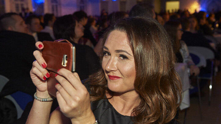 Die Metzgerzunft hat am Samstagabend in die Joseph-von-Fraunhofer-Halle eingeladen. Die Metzgerzunft hat am Samstagabend in die Joseph-von-Fraunhofer-Halle eingeladen.