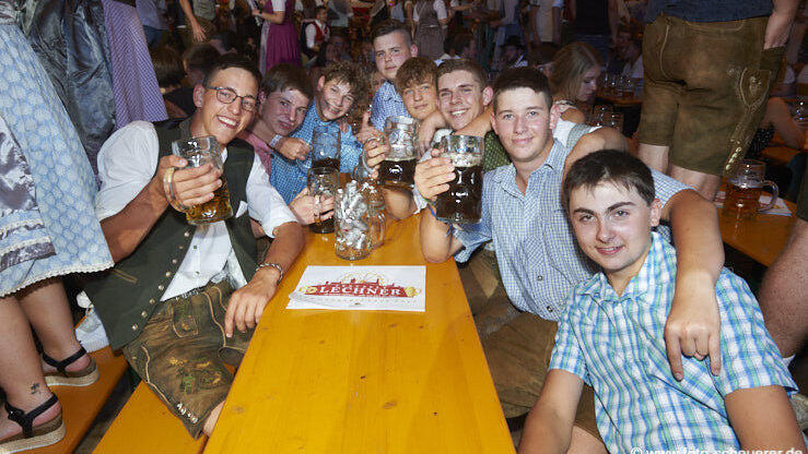 Die Partybilder vom Samstag, 13. August 2022, aus dem Festzelt Lechner.