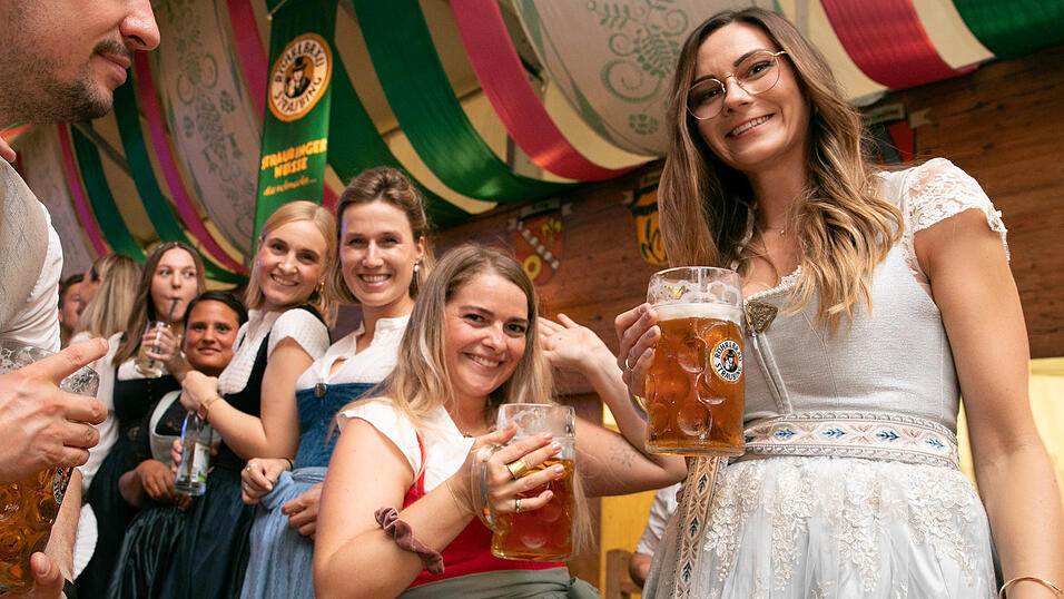 Echte Blasmusikfans lie&szlig;en sich auch den zweiten Auftritt in Folge am Dienstagabend nicht entgehen.