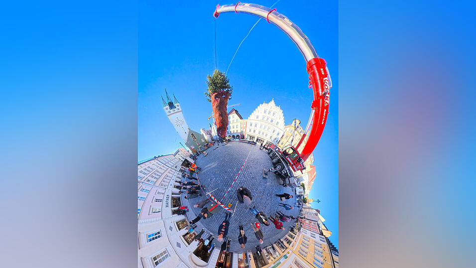 Straubing hat wieder den ersten Christbaum Bayerns! Straubing hat wieder den ersten Christbaum Bayerns!