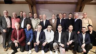 Die Gewinner der olympischen Bronzemedaille im Eishockey 1976 konnten gemeinsam mit den &bdquo;Silberhelden von Pyeongchang 2018&ldquo; ihr 50-j&auml;hriges Jubil&auml;um feiern.