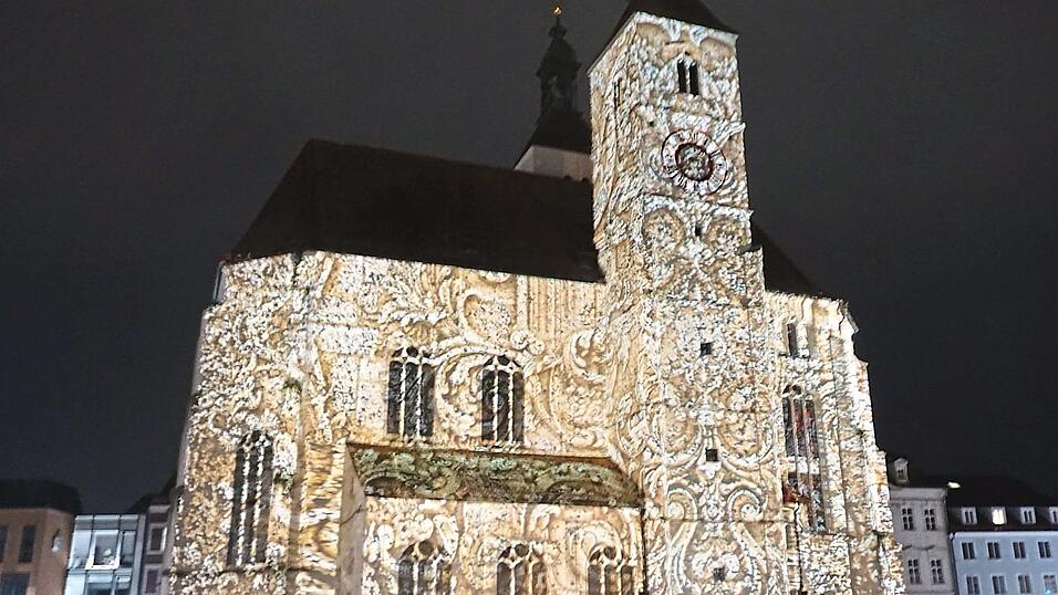 Die Neupfarrkirche wird bei dem Lichtfestival in Szene gesetzt.