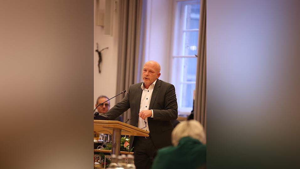 Joachim Wolbergs bei einer Rede im Stadtrat Joachim Wolbergs bei einer Rede im Stadtrat