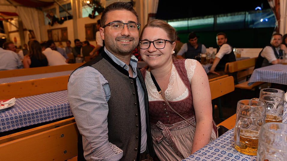 Die Partybilder vom Donnerstag, 17. August 2023, aus dem Festzelt Greindl. Die Partybilder vom Donnerstag, 17. August 2023, aus dem Festzelt Greindl.