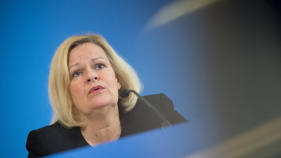 Das geplante Migrationspaket fällt kleiner aus, als es die Ankündigungen von Bundesinnenministerin Nancy Faeser erwarten ließen. Das geplante Migrationspaket fällt kleiner aus, als es die Ankündigungen von Bundesinnenministerin Nancy Faeser erwarten ließen.