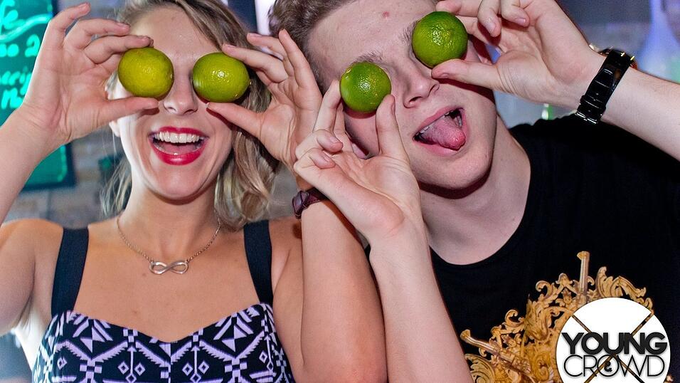 Bei der 'Young & Crowd'-Veranstaltung in der Diskothek Onyx wurde am Freitag ausgelassen gefeiert. Bei der 'Young & Crowd'-Veranstaltung in der Diskothek Onyx wurde am Freitag ausgelassen gefeiert.