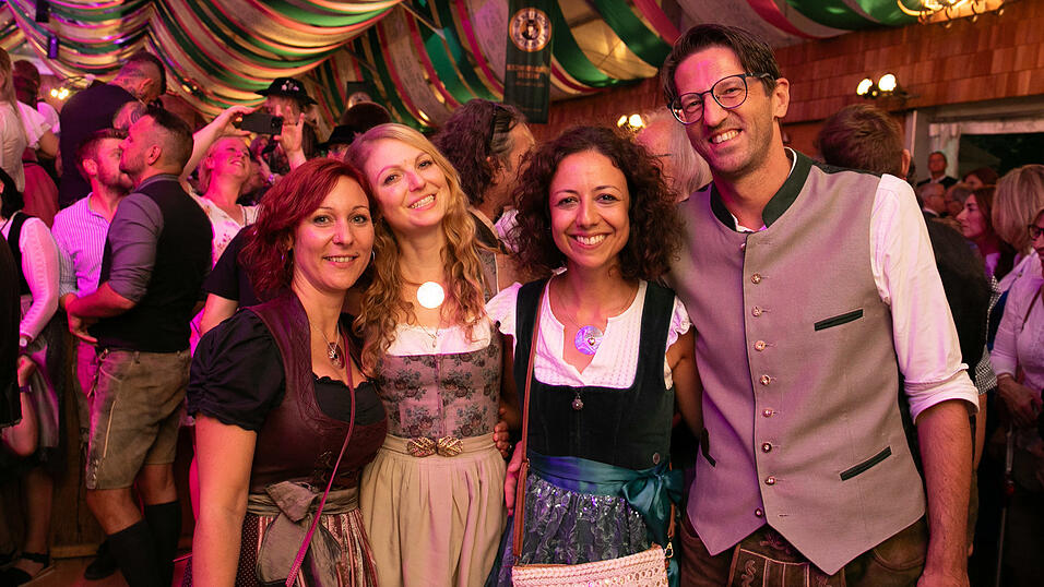 Die Partybilder vom Sonntag, 17. August, aus dem Festzelt Weckmann. Die Partybilder vom Sonntag, 17. August, aus dem Festzelt Weckmann.