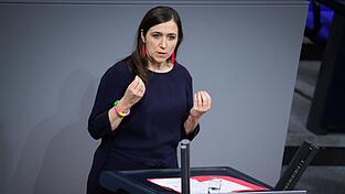 Die Grünen-Finanzpolitikerin Katharina Beck kritisiert den Stellenabbau. (Archivbild) Die Grünen-Finanzpolitikerin Katharina Beck kritisiert den Stellenabbau. (Archivbild)