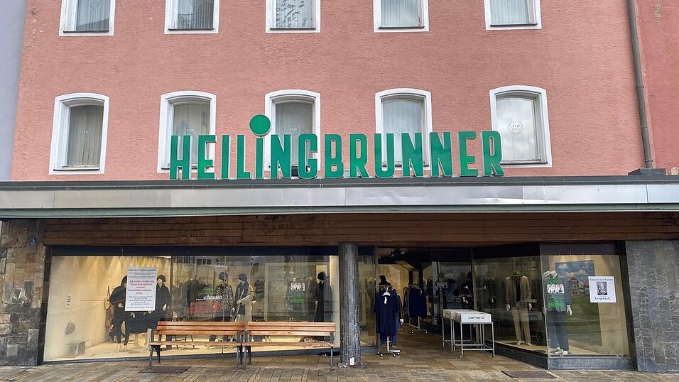 So manches Mal bleibt es dunkel beim Heilingbrunner - das Ehepaar Salzberger hat die Öffnungszeiten angepasst. So manches Mal bleibt es dunkel beim Heilingbrunner - das Ehepaar Salzberger hat die Öffnungszeiten angepasst.