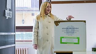 Meloni steht mit ihren Plänen für eine Justizreform vor dem Scheitern. Meloni steht mit ihren Plänen für eine Justizreform vor dem Scheitern.