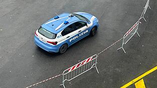 In Italien nahm die Polizei einen Beamten fest, der nach dem Einstempeln gleich wieder nach Hause ging. (Symbolbild)