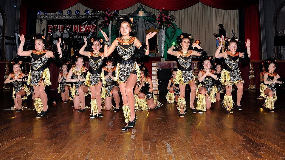 Impressionen vom Intrhonisationsball 2015 der Narrhalla Moosburg. (Foto: Ren&eacute; Spanier)