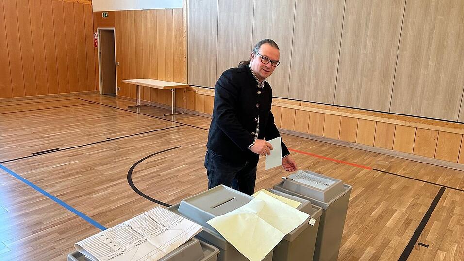 Jens Herrnreiter bleibt B&uuml;rgermeister in Aham.