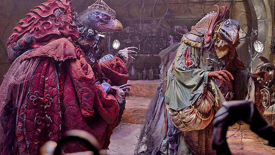 In den 80er-Jahren war der Film 'Der dunkle Kristall' Kult.Die Serie, die seit einigen Tagen auf Netflix zu sehen ist, erzählt die Vorgeschichte des Films. Bild: Netflix