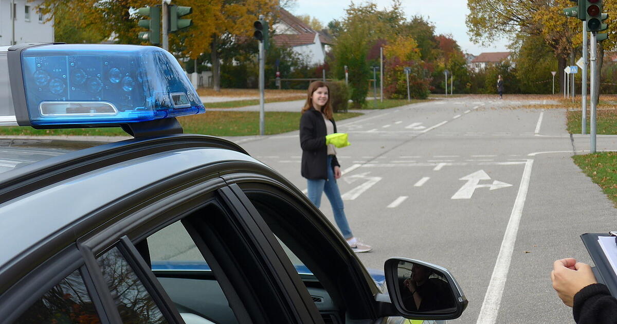 Elegantes Was Kann Die Aufmerksamkeit Im Straenverkehr Beeintrachtigen Bilder