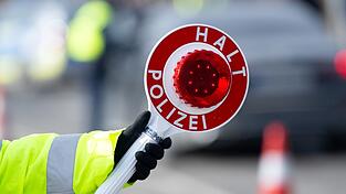 Die Kontrolle der Grenzpolizei fand an einer Rastanlage an der A9 im oberfr&auml;nkischen Landkreis Hof statt. (Symbolbild)