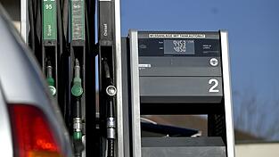 Die Tankstellen in &Ouml;sterreich d&uuml;rfen die Spritpreise nur noch dreimal die Woche erh&ouml;hen