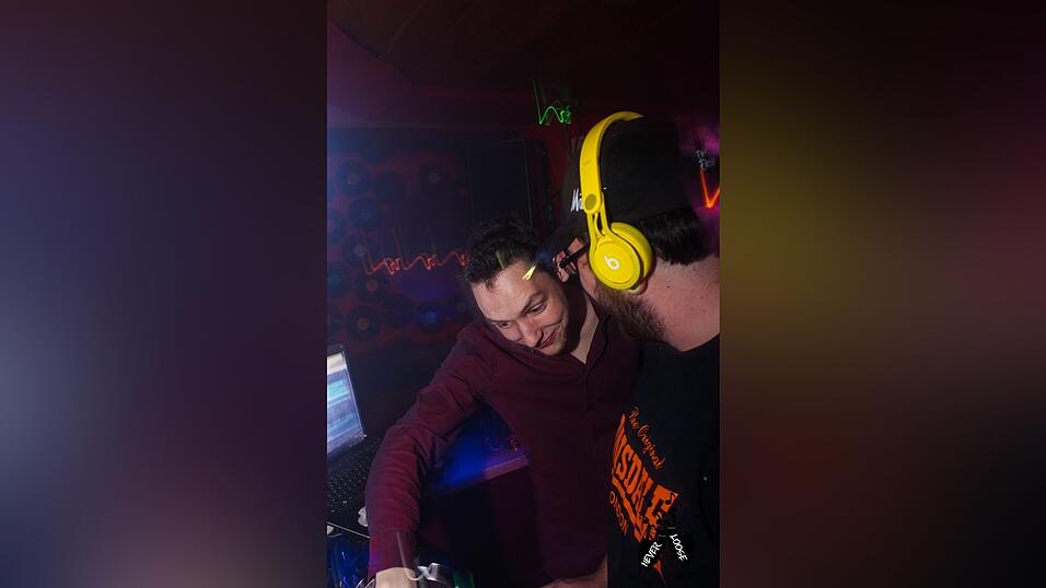 Beste Stimmung am Wochenende im Never Loose in Straubing.