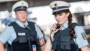 Ein 41-Jähriger wurde am Regensburger Hauptbahnhof angegriffen. (Symbolbild)