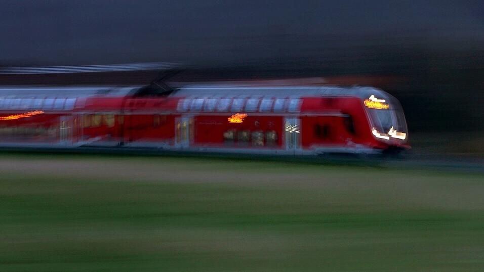 Von Ende 2030 an gibt es einen neuen Betreiber im Regionalverkehr Mainfranken. (Symbolbild) Von Ende 2030 an gibt es einen neuen Betreiber im Regionalverkehr Mainfranken. (Symbolbild)