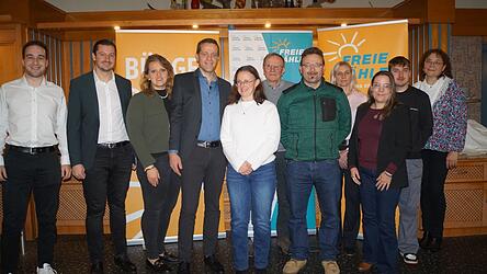 Die anwesenden Listenkandidaten der Freien Wähler stellten sich vor.