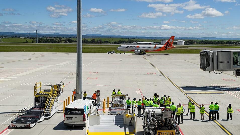 Bisher fliegen nur Jetstar und Air New Zealand den Flughafen an - andere Airlines werden bald folgen. Bisher fliegen nur Jetstar und Air New Zealand den Flughafen an - andere Airlines werden bald folgen.