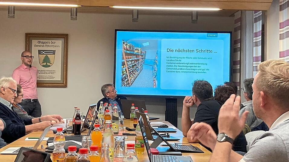 Florian Diez stellte dem Gemeinderat das Konzept von Landkauf 24 vor.