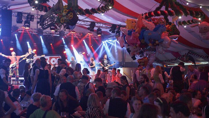 Die Partybilder vom Samstag, 16. August, aus dem Festzelt Lechner. Die Partybilder vom Samstag, 16. August, aus dem Festzelt Lechner.