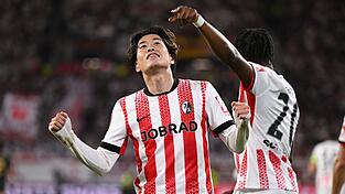 Yuito Suzuki war nach einer Ecke für Freiburg erfolgreich.