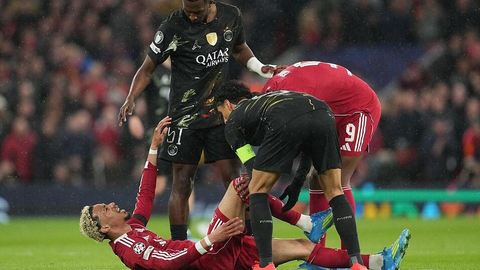 Hugo Ekitiké droht das WM-Aus. Hugo Ekitiké droht das WM-Aus.