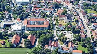 Die Zukunft des Vilsbiburger Krankenhauses war durch Gerüchte in Frage gestellt worden. Die Zukunft des Vilsbiburger Krankenhauses war durch Gerüchte in Frage gestellt worden.