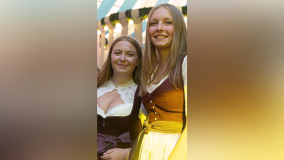 Die Partybilder vom Dienstag, 11. August, aus dem Festzelt Wenisch. Die Partybilder vom Dienstag, 11. August, aus dem Festzelt Wenisch.
