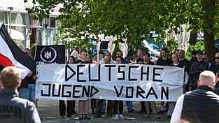 Die Gruppe «Deutsche Jugend Voran» wird von der Bundesregierung als Beispiel für eine junge, rechtsextreme Gruppierung genannt. (Archivbild)