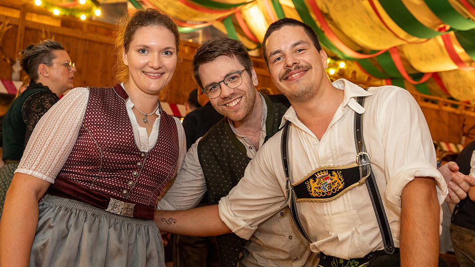 Die Partybilder vom Freitag, 9. August 2024, aus dem Festzelt Weckmann. Die Partybilder vom Freitag, 9. August 2024, aus dem Festzelt Weckmann.