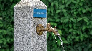 Der Wassercent soll kommen, das Gesetz schon kommende Woche im Landtag beschlossen werden. Damit dürfte der Ärger um die neue Abgabe aber keinesfalls zu Ende sein. (Symbolbild)