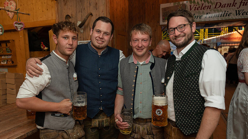 Die Partybilder vom Freitag, 11. August 2023, aus dem Festzelt Weckmann.