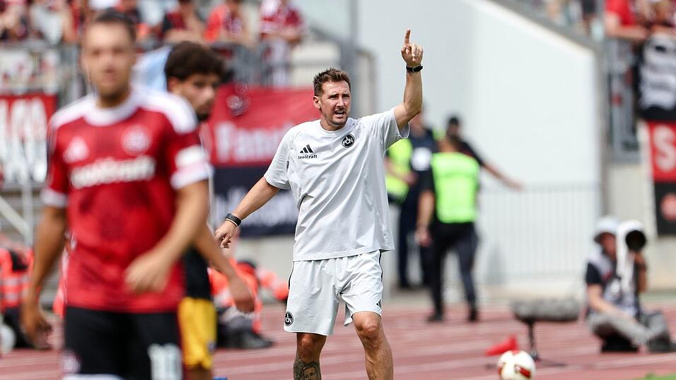 Miroslav Klose erlebt einen Traumstart seiner Nürnberger. Miroslav Klose erlebt einen Traumstart seiner Nürnberger.