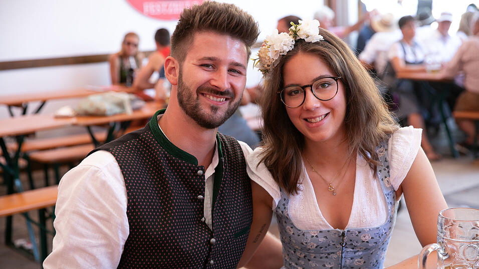 Die Partybilder vom Sonntag, 10. August, aus dem Festzelt Greindl. Die Partybilder vom Sonntag, 10. August, aus dem Festzelt Greindl.