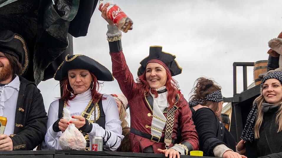 Ausgelassene Stimmung herrschte beim Faschingsumzug in Hofkirchen.