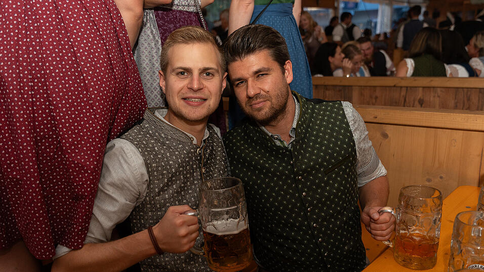 Die Partybilder vom Freitag, 11. August 2023, aus dem Festzelt Weckmann.