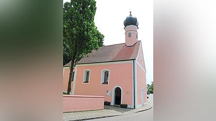 Im Verlauf der letzten Jahre wurde die Kirche immer mal wieder hergerichtet. Seit Kurzem hat sie nun wieder einen neuen Anstrich.