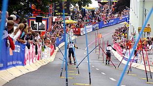 Tolle Stimmung herrschte bei der Inline-alpin-Weltmeisterschaft in Cham, hier der Parallelslalom. In Furth im Wald soll&rsquo;s &auml;hnlich sein.