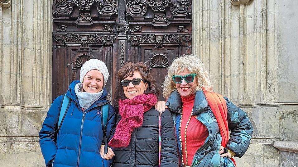 Gerlinde Haas (von links), Beatriz Fern&aacute;ndez Reyes und Carmen Nieto Santos genie&szlig;en die gemeinsame Zeit in Deutschland.