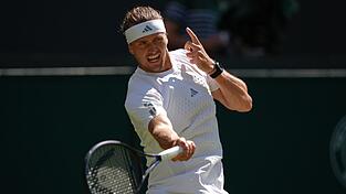 Alexander Zverev steht in Wimbledon in der dritten Runde. Alexander Zverev steht in Wimbledon in der dritten Runde.