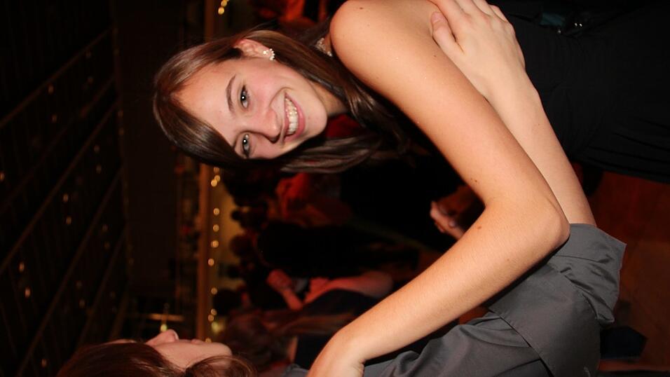 Die Bilder vom Abschlussball der Tanzschule Seidel in der Fraunhofer-Halle am 28. November. Die Bilder vom Abschlussball der Tanzschule Seidel in der Fraunhofer-Halle am 28. November.